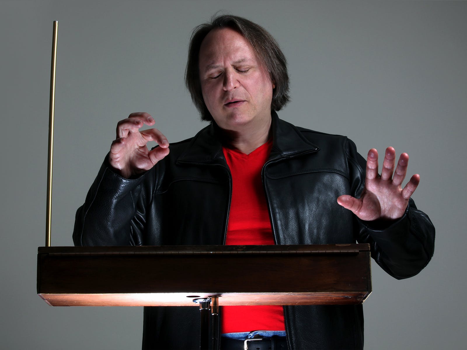 Rob Schwimmer (USA) Rob Schwimmer - theremin player