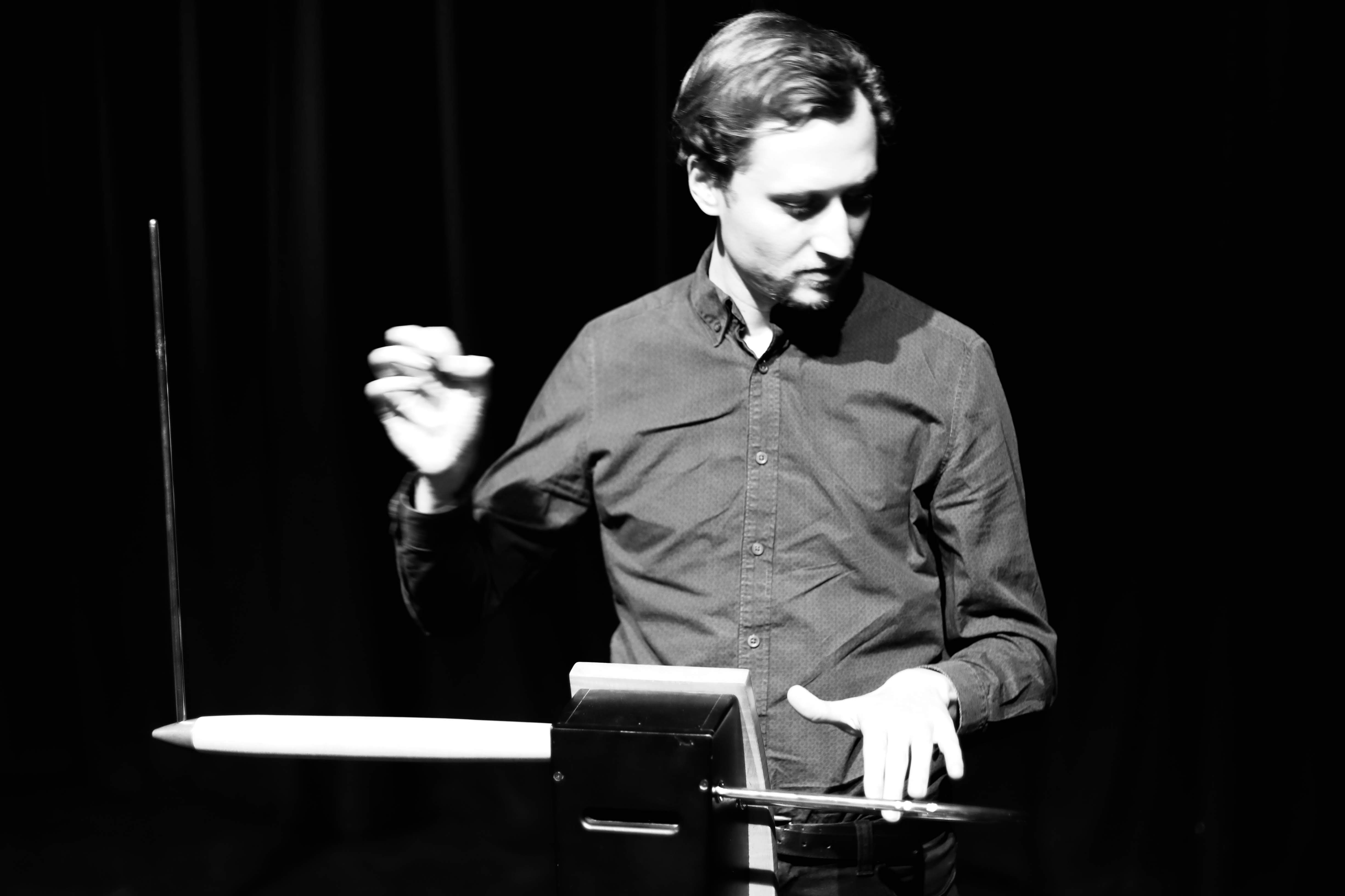 Charlie Draper theremin